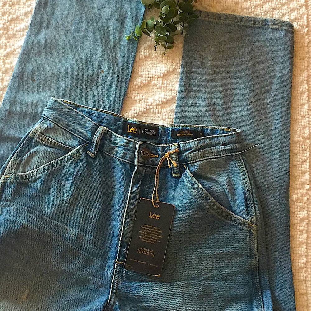 LEE Vintage Modern High Rise Dungaree Ankle Jeans - Picture 8 of 12